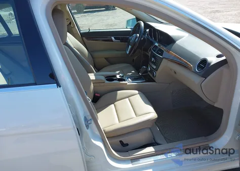 2012 Mercedes-Benz C 300 Luxury 4Matic/Sport 4Matic from USA, damaged, VIN WDDGF8BB8CA714148